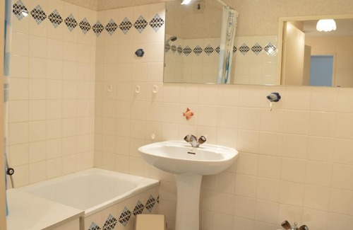 Frejus Plage Apartment | Appartement Fréjus, 2 pièces, 4 personnes - FR-1-226A-15