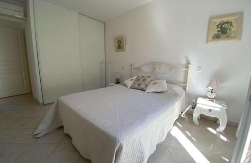 Sainte-Maxime Apartment | Appartement Sainte-Maxime, 2 pièces, 4 personnes - FR-1-226-441