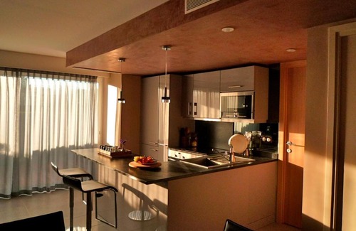 Mandelieu-La-Napoule Apartment | appartement très agréable centre Mandelieu très calme avec air conditionné et grande terrasse avec piscine