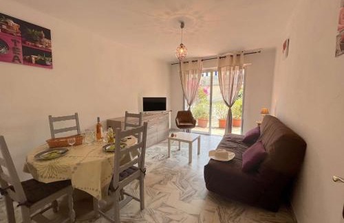 Frejus Plage Apartment | Appartement T2 avec Terrasse et Parking Privé à 300m de Port Fréjus - FR-1-226A-58