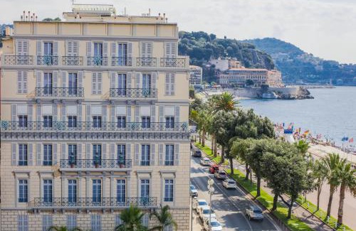 Old Town Apartment | AU BEAU RIVAGE AP2049 by RIVIERA HOLIDAY HOMES