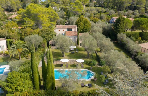 Mougins House | Authentic old provençal "mas" restored with style and charm