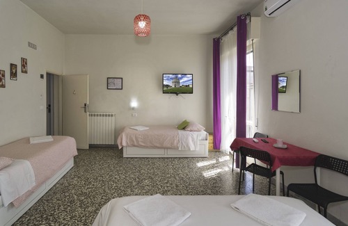 Pisa House | B&B Aliante & 2 Family room Pisa- Tuscany