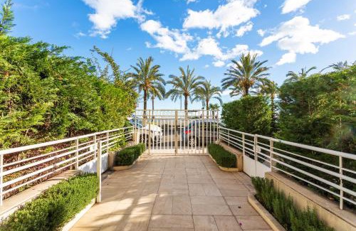 Les Baumettes Apartment | BAMBOO PLAGE AP4220 by Riviera Holiday Homes