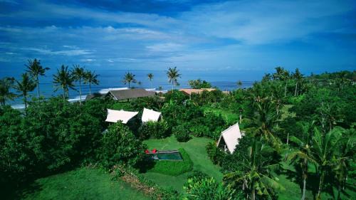 Suraberata House | Beachfields Bungalows