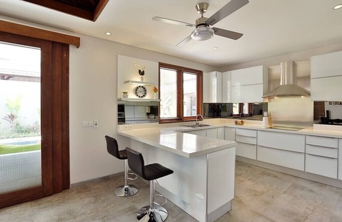 Sanur Villa | BEACHFRONT 3 BEDROOM FAMILY VILLA This luxury 3 bed villa epitomes style, luxury and comfort