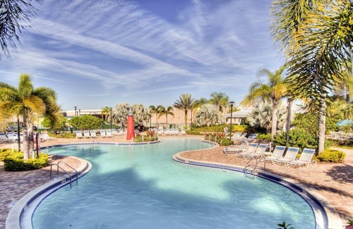 Kissimmee Apartment | Beautiful 1 bedroom unit at resort, sleeps 4