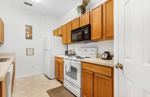 Windsor Hills Condo | Beautiful 2 bed/2 bath condo in Windsor Hills Resort, just 2 miles to Disney!