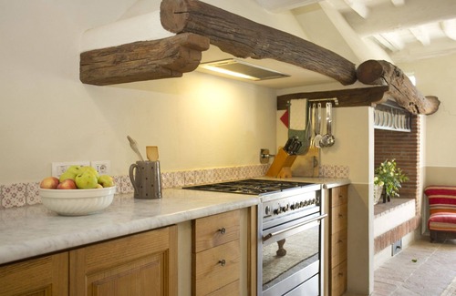 Villabuona Villa | Beautiful private villa with WIFI, private pool, A/C, TV, patio and panoramic view, close to Lucca