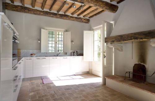 Villabuona Villa | Beautiful private villa with WIFI, private pool, A/C, TV, patio and panoramic view, close to Lucca