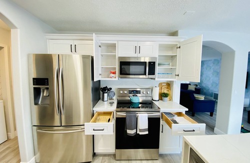 Meadow Woods House | Beautiful Remodeled 4 Bedroom House
