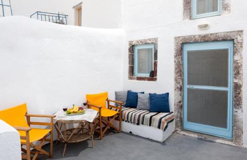 Emporio Apartment | Black Rock Traditional Rooms