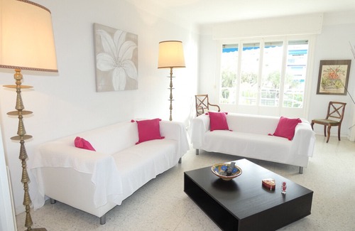 Lazaret Apartment | BLEU RIVAGE AP4006 by RIVIERA HOLIDAY HOMES