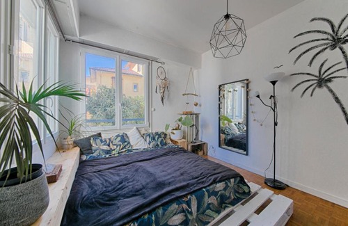La Madeleine Apartment | Bohemian Apartment Near Promenade des Anglais