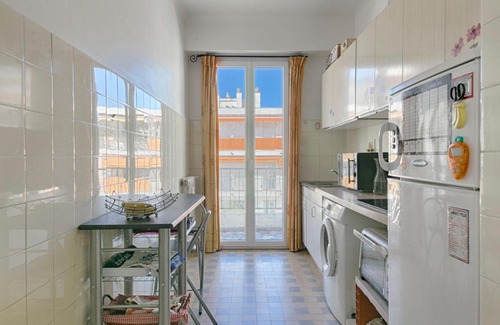 La Madeleine Apartment | Bohemian Apartment Near Promenade des Anglais