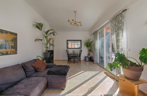 La Madeleine Apartment | Bohemian Apartment Near Promenade des Anglais
