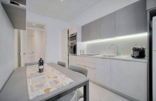 Le Suquet Apartment | Brand New 2 Bedroom Apartment Forville - Wi Fi