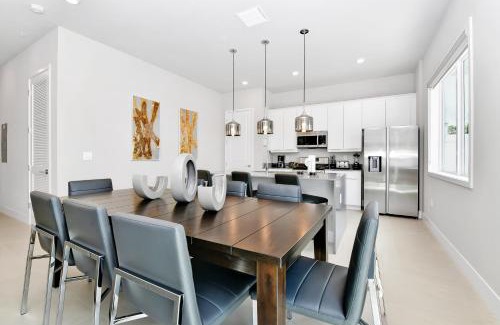Reunion Apartment | Breezy Condo Near Disney With Resort & Waterpark Access - B49-115