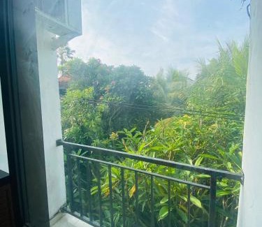 Kedewatan House | Breezy Guest House