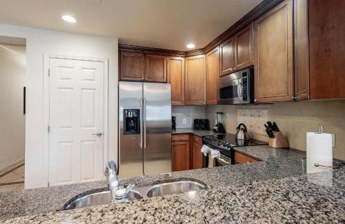 Reunion Apartment | Cabana Villa at Reunion