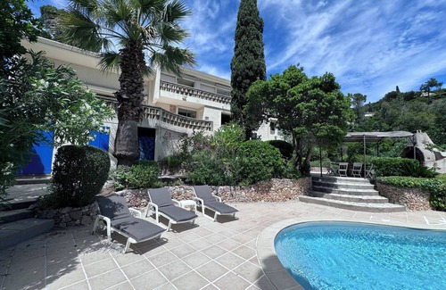 Les Issambres Villa | Californian-type villa with luxurious furnishings
