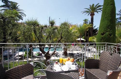 Cannes City Centre Apartment | Cannes Apartment with Patio