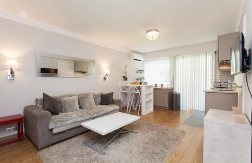 Cannes City Centre Apartment | Cannes Centre Lamy T2 35m2 Terrasse 12m2