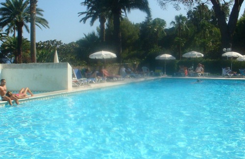 Vallauris House | CANNES-GOLFE-JUAN GRAND STUDIO 35 Mts + BALCONY WATERFRONT