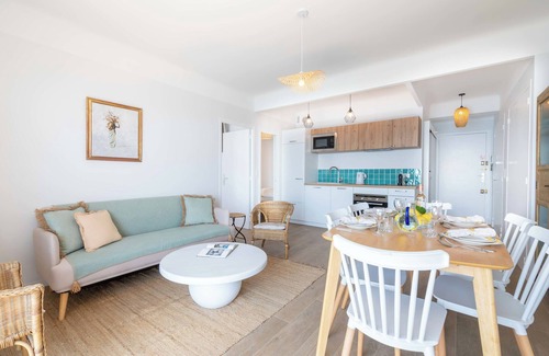 Le Suquet Apartment | Cannes – Suquet Sea View & Beach Access