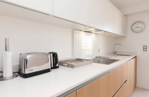 Cannes City Centre Apartment | Carlton area: chic & new 2 beds/2 baths