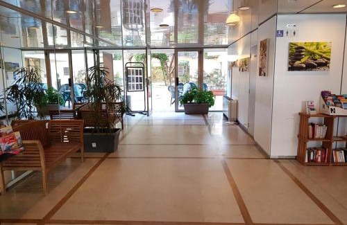 Juan-les-Pins Apartment | Centre Juan Les Pins