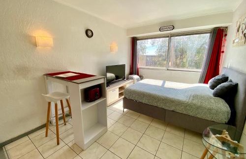 La Croix des Gardes Apartment | Château de l'étoile By SCLS Locations