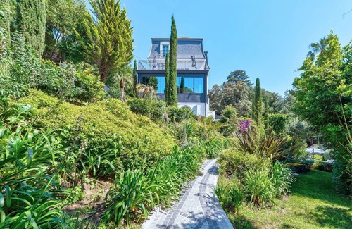 California - Pezou House | Château Les Alouettes