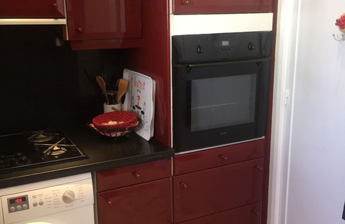 Cannes City Centre Apartment | Charming 3 bedroom apt in a villa in the middle of a garden- Center of Cannes