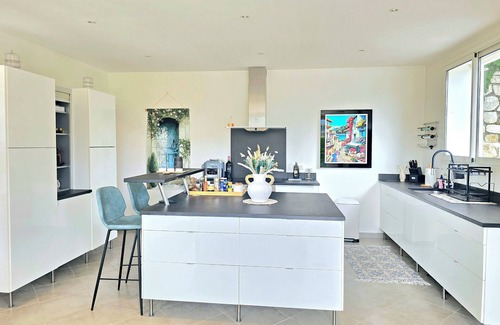Saint-Paul-de-Vence Villa | Charming 3-bedroom Villa in Vence with Mountain View - Modern/Boho, AC, Pool