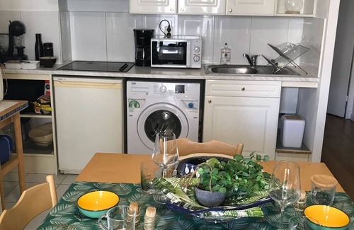 Juan-les-Pins Apartment | Charming apartment in the heart of Juan les Pins
