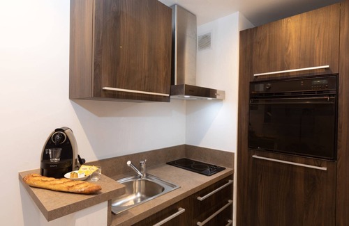 Juan-les-Pins Apartment | Charming Riviera 1E - One Bedroom Apartment, Sleeps 4