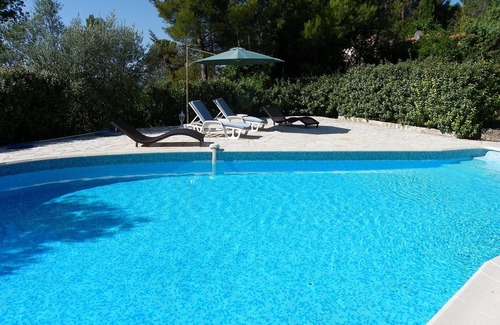 Fayence House | Charming stone villa with pool facing south on large plot