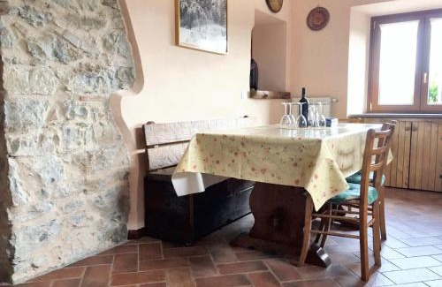 Barga Villa | Charming villa in Barga with enclosed garden and fireplace