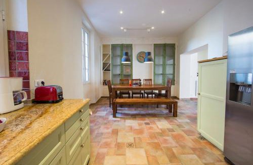Antibes Old Town Apartment | Chateau Clemenceau