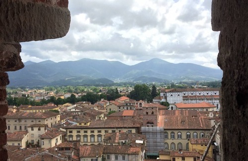Lucca Apartment | Comfort and brightness in Lucca