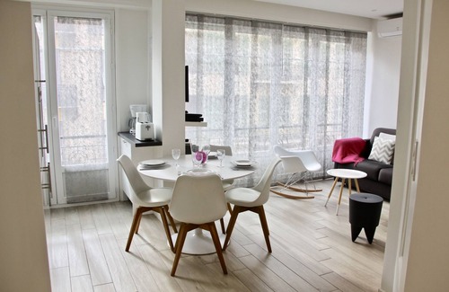 Nice City Centre Apartment | CONTEMPORARY APARTMENT NICE HYPER CENTER 2 MINUTES BEACHES