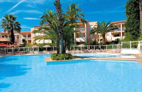 Golfe Juan Apartment | Cosy 1 bed in Golfe Juan - tennis * pool & beach!