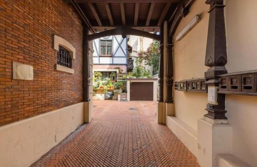 Le Suquet Apartment | Cozy 2-Br Apartment 1 min from the Beaches