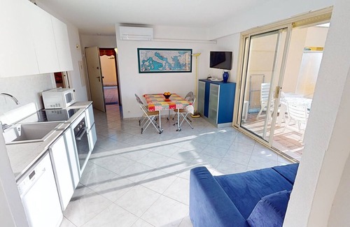 Menton Apartment | Cozy 2BR with terrace, pool, and garage