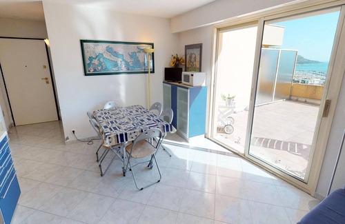Menton Apartment | Cozy 2BR with terrace, pool, and garage