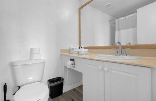Florida Center Apartment | Cozy Condo on International Dr. Near Universal Studios