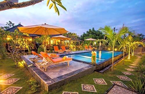 Mushroom Bay Hotel | Dinatah Lembongan Villas