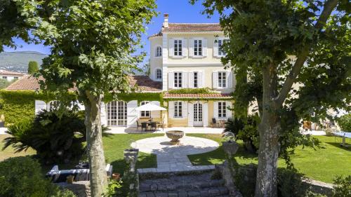 Grasse Villa | Domaine des Fleurs - 8 bedroom estate with private tennis court