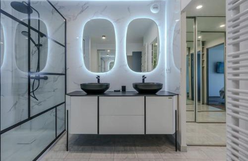 Frejus Plage Apartment | Duplex front de mer